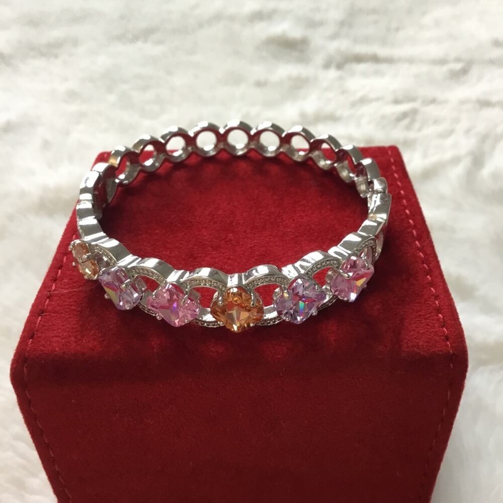 Silver Multi-Crystal Bracelet - Picture 2 of 8
